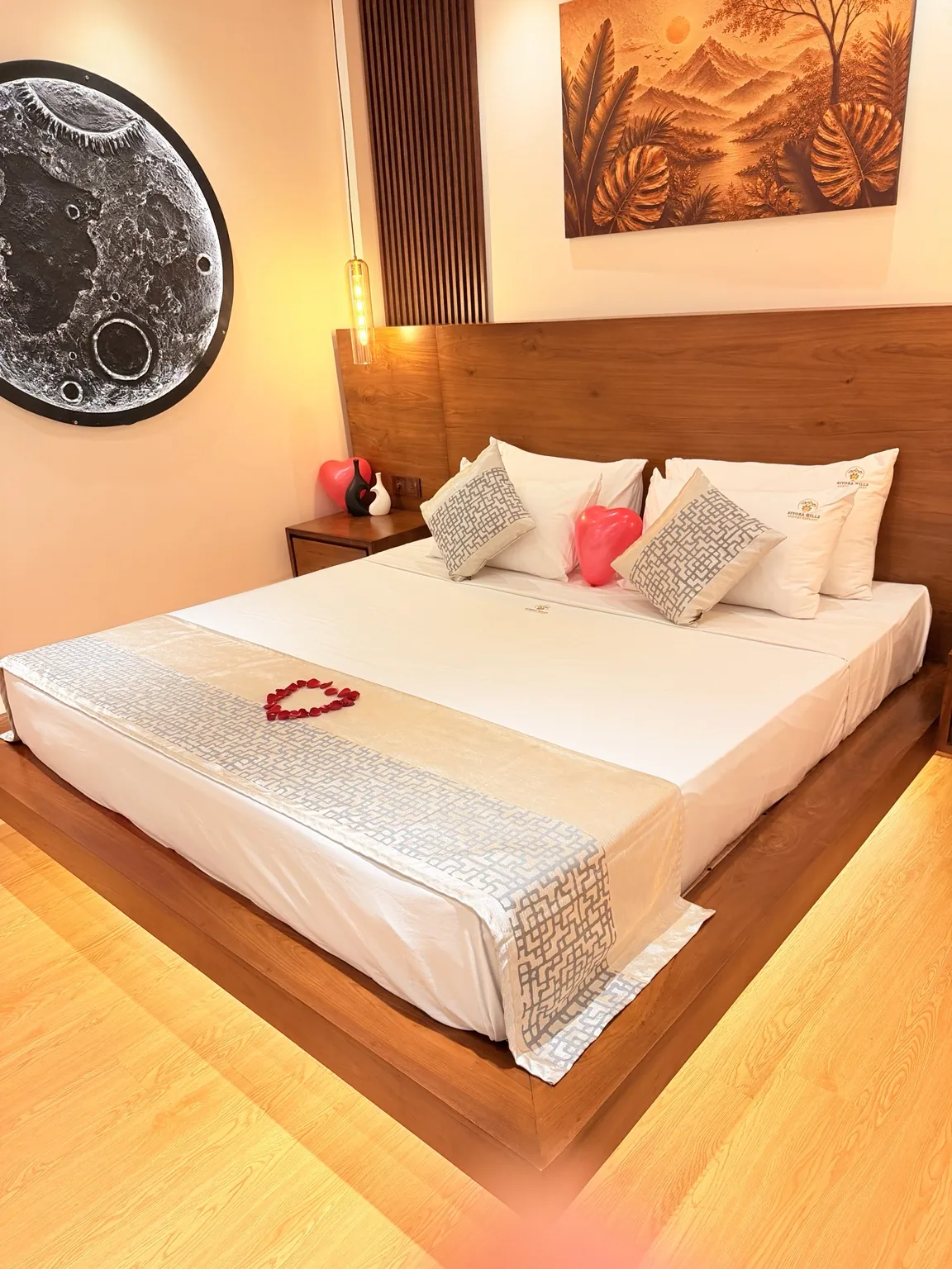 Sivora Hills honeymoon & romance photograph